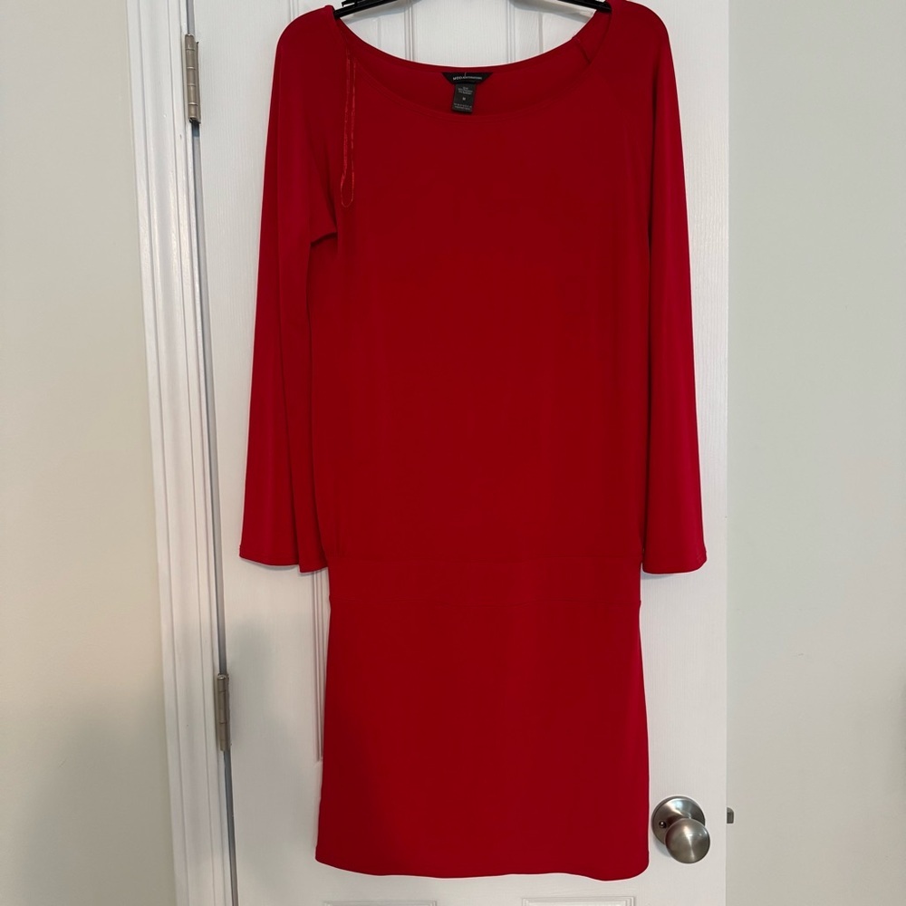 Moda‎ international red flare sleeve dress size medium